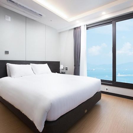 Utop Marina Hotel & Resort Yeosu Eksteriør bilde