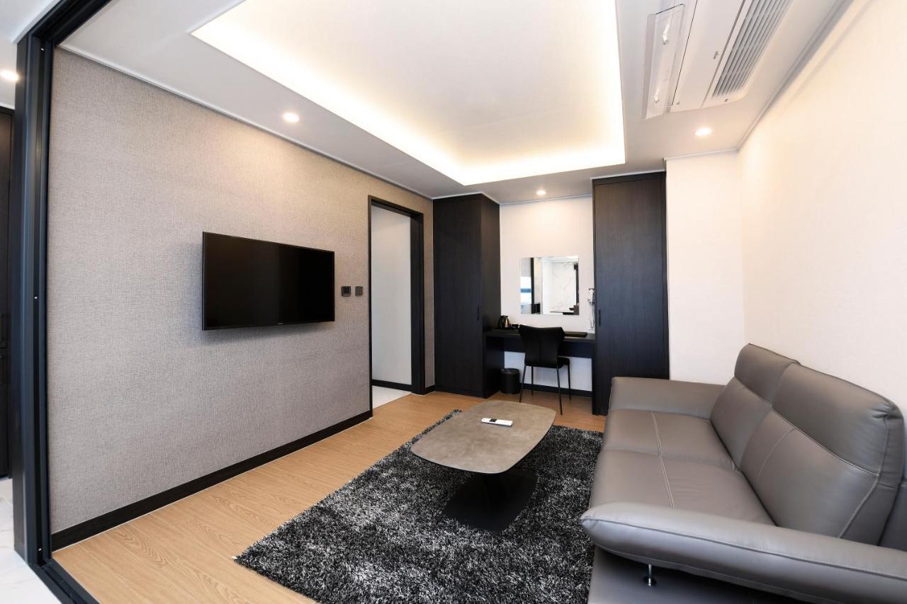 Utop Marina Hotel & Resort Yeosu Eksteriør bilde
