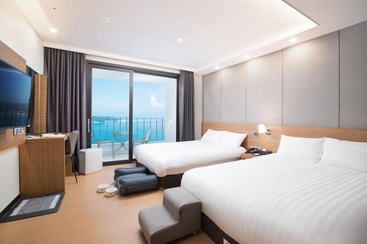 Utop Marina Hotel & Resort Yeosu Eksteriør bilde