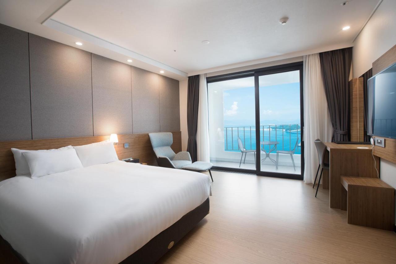Utop Marina Hotel & Resort Yeosu Eksteriør bilde