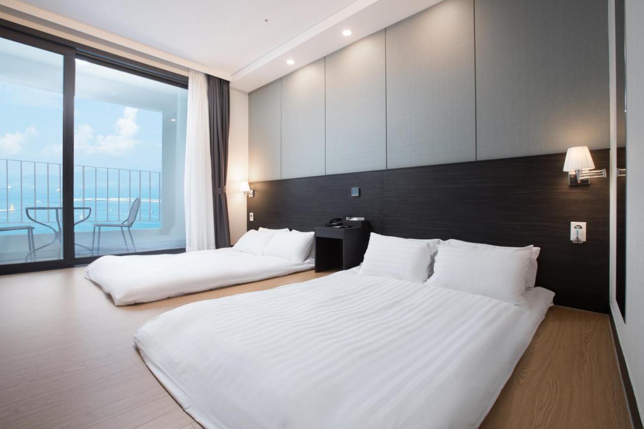 Utop Marina Hotel & Resort Yeosu Eksteriør bilde