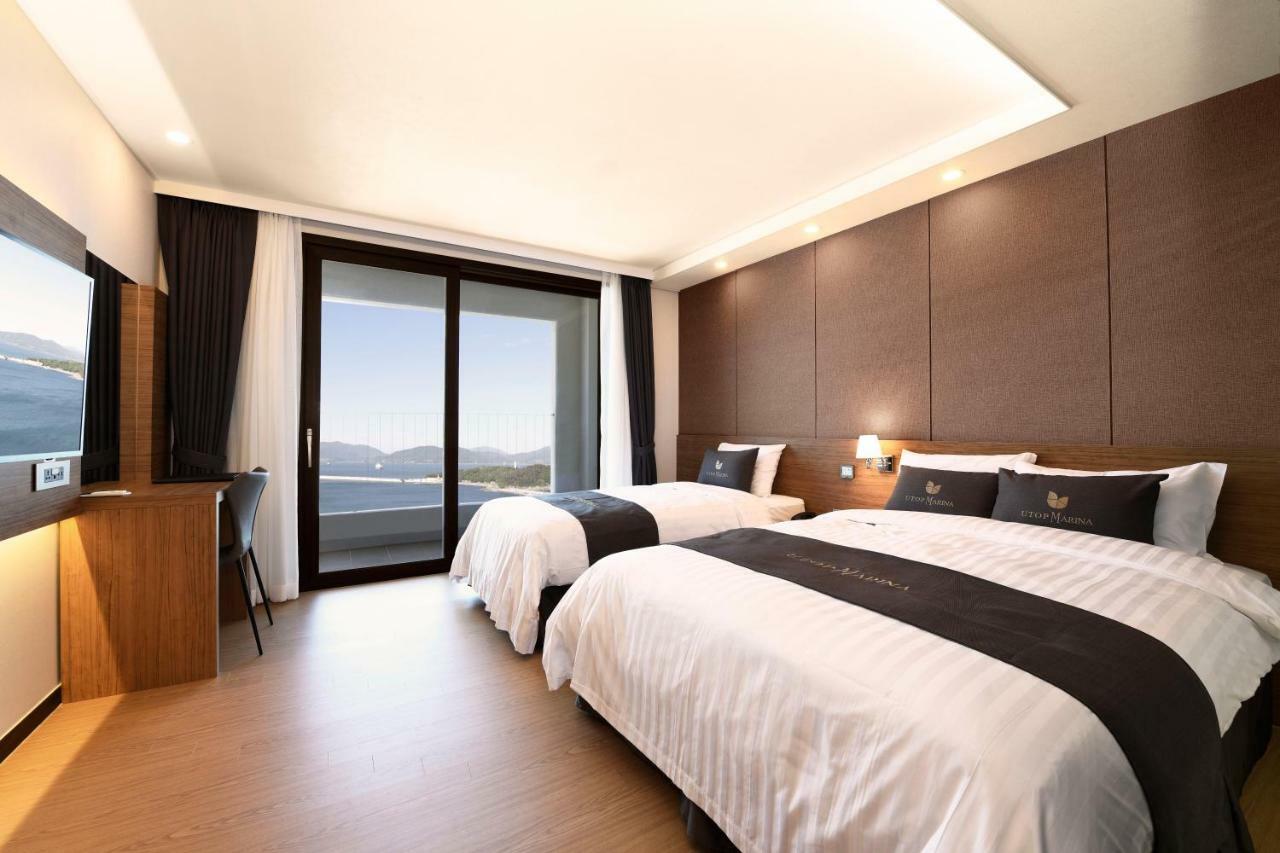 Utop Marina Hotel & Resort Yeosu Eksteriør bilde