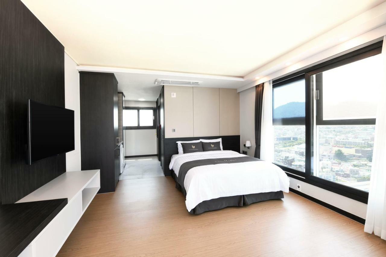 Utop Marina Hotel & Resort Yeosu Eksteriør bilde